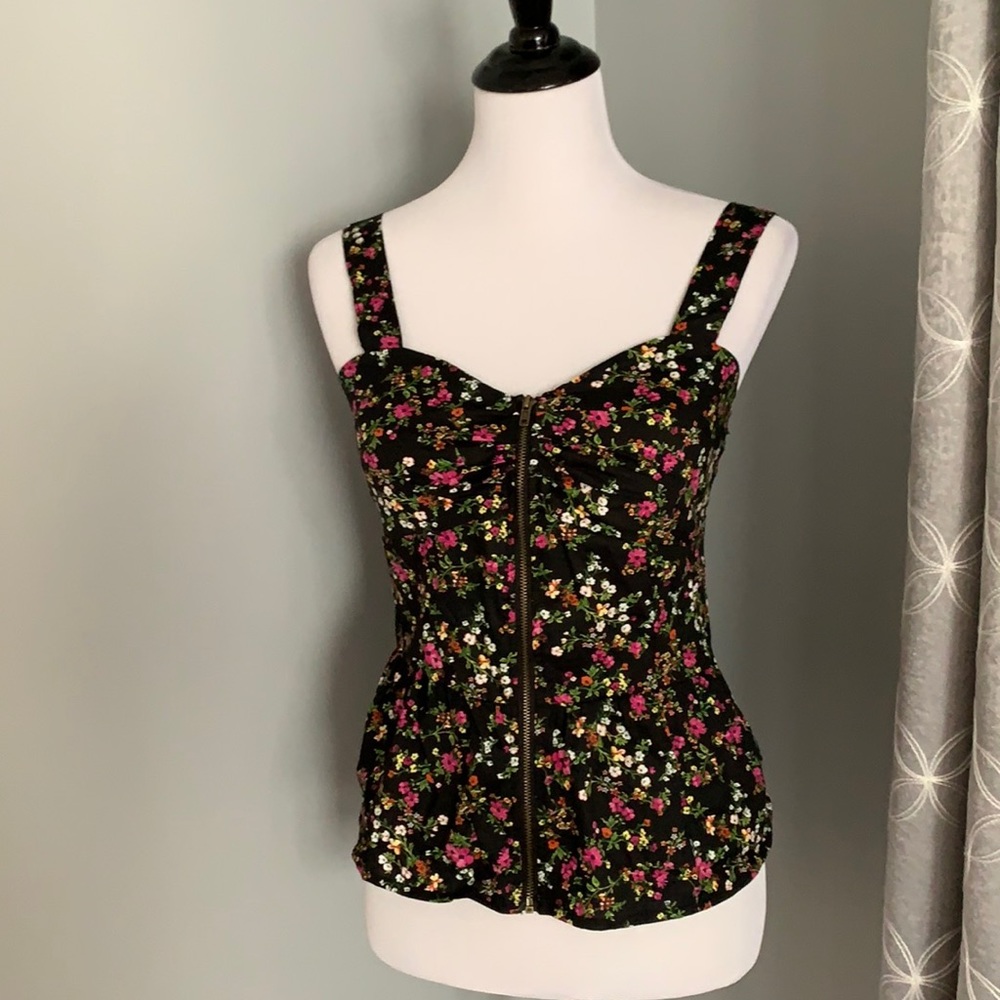 NWOT Floral Top!